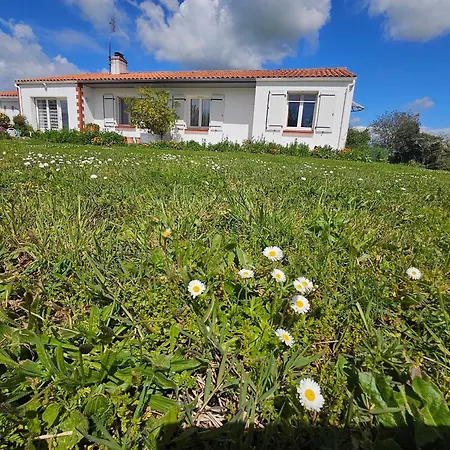 Vakantiehuis Familial Avec Jardin Prive Et Barbecue Pres De - Fr-1-426-104 *